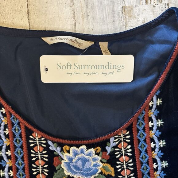 NEW Soft Surroundings Large Blue Velvet Floral Embroidered Boho Top Short Sleeve - Picture 12 of 12